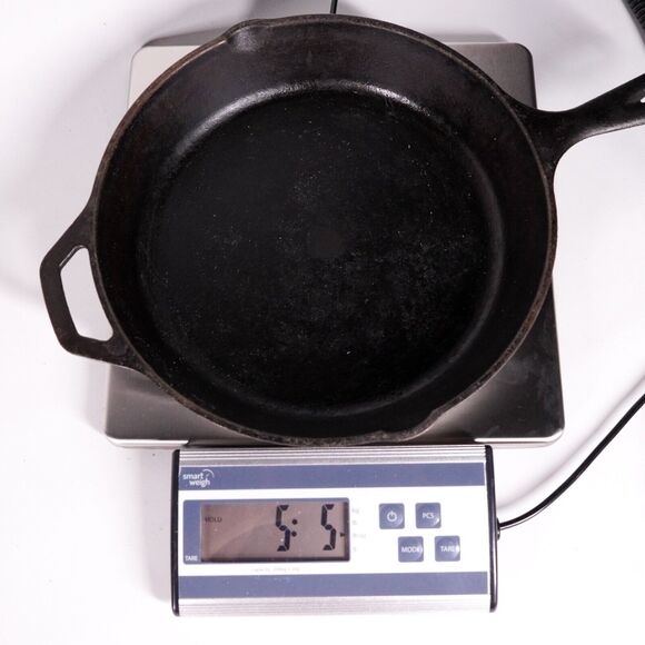 Lodge Cast Iron Skillet 10" Frying Pan Camping Cookware Camper Cooking Black - Picture 6 of 6